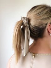 Load image into Gallery viewer, Silk Pony Scrunchie - Latte
